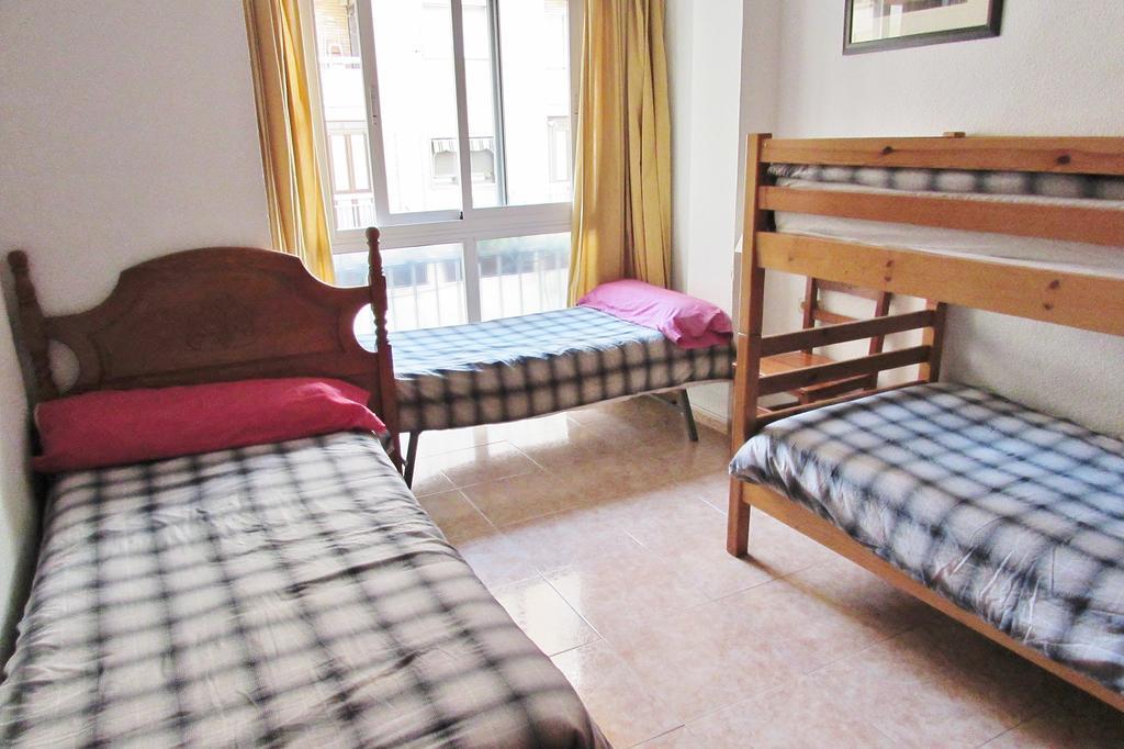 Hostal Nuevas Naciones Granada Esterno foto