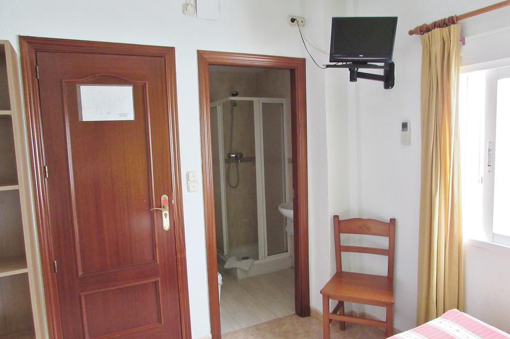 Hostal Nuevas Naciones Granada Esterno foto