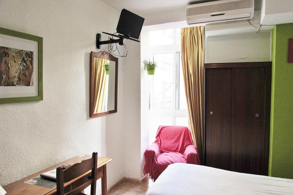 Hostal Nuevas Naciones Granada Esterno foto